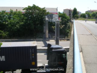 trois radars bien cach&eacute;s sur l'A7 entre marseille et lyon