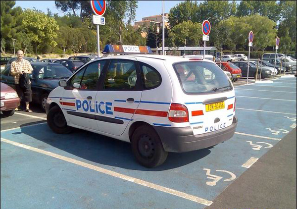 police et handicap