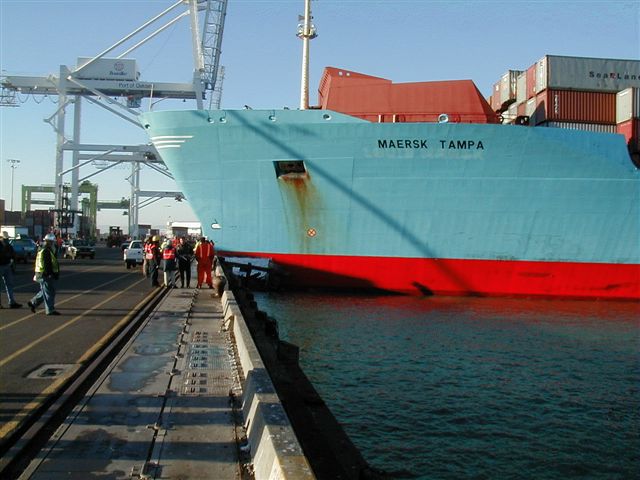 bateau à quai