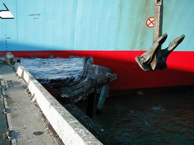 bateau à quai