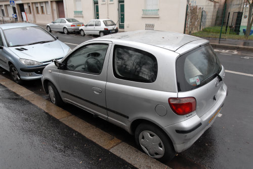 yaris rétroviseur cassé