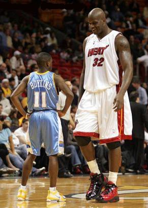 joueur de basket taille